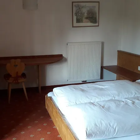 Hotel Arnstein Santa Gertrude